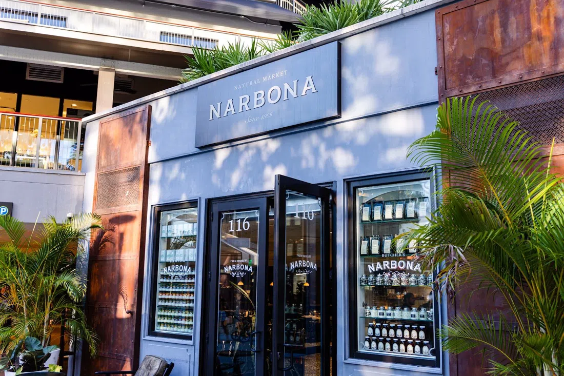 Narbona, Miami