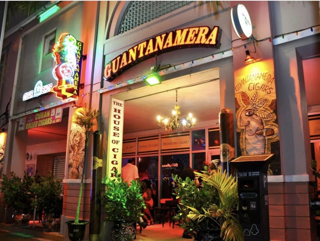 グアンタナメラ・シガーズ&カフェ、マイアミ