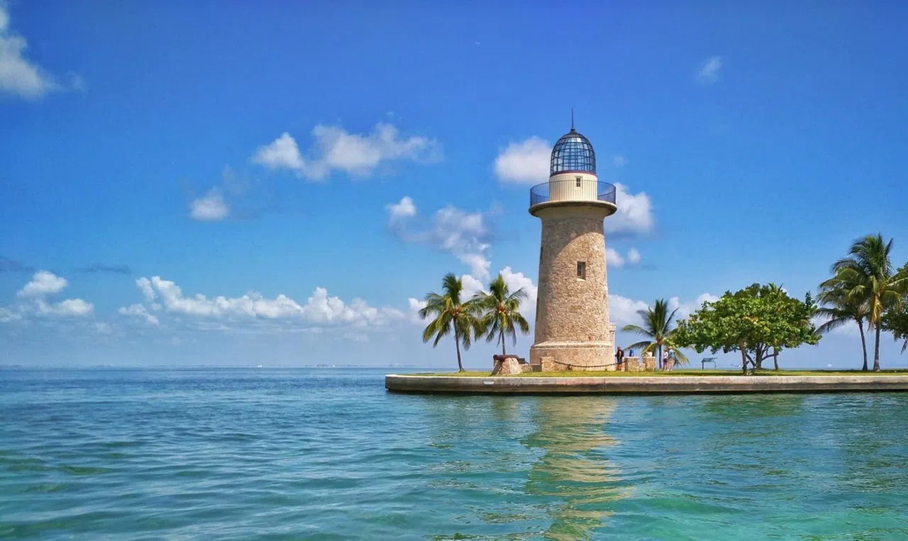 How Miami's Charter Captains Decide to Leave the Dock