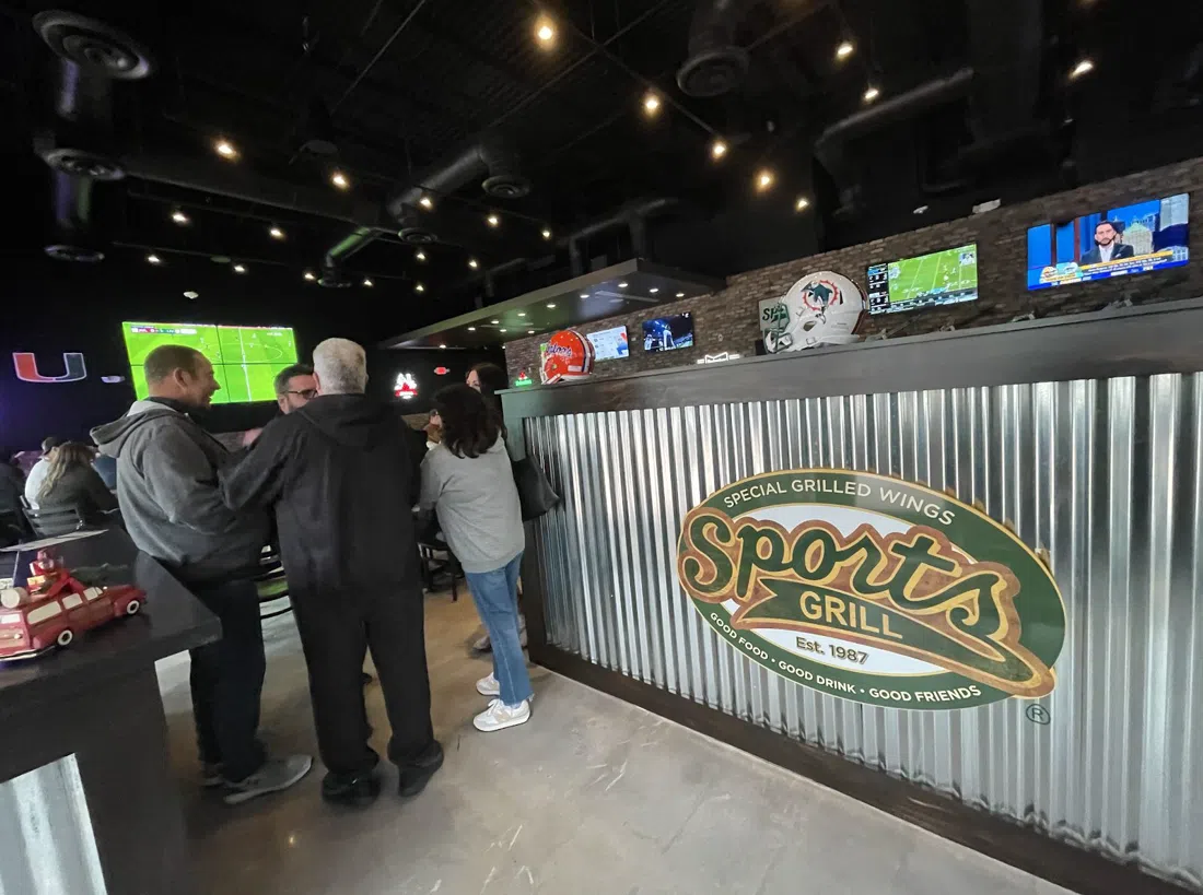 Sports Grill (Downtown Doral), Miami