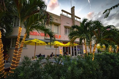 Beds n' Drinks, Miami