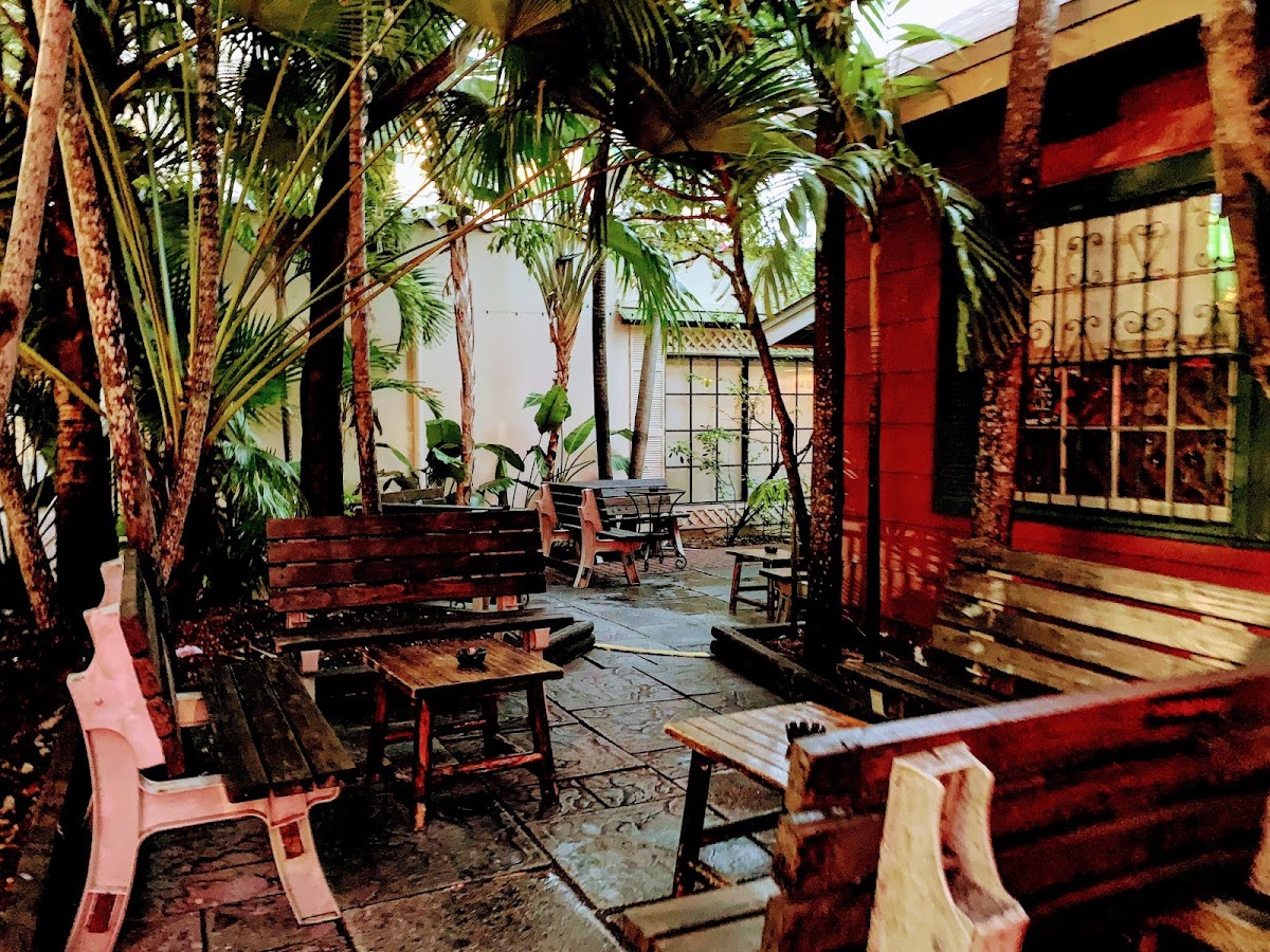 Bougainvillea's Old Florida Tavern — photo 3
