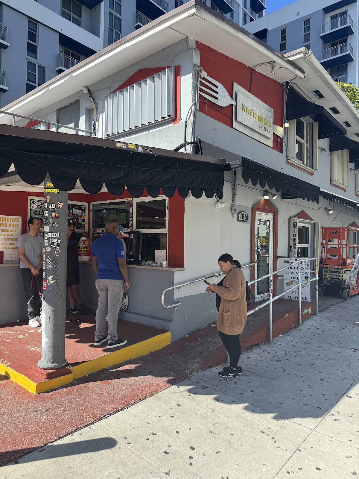 Enriqueta's Sandwich Shop — photo 3