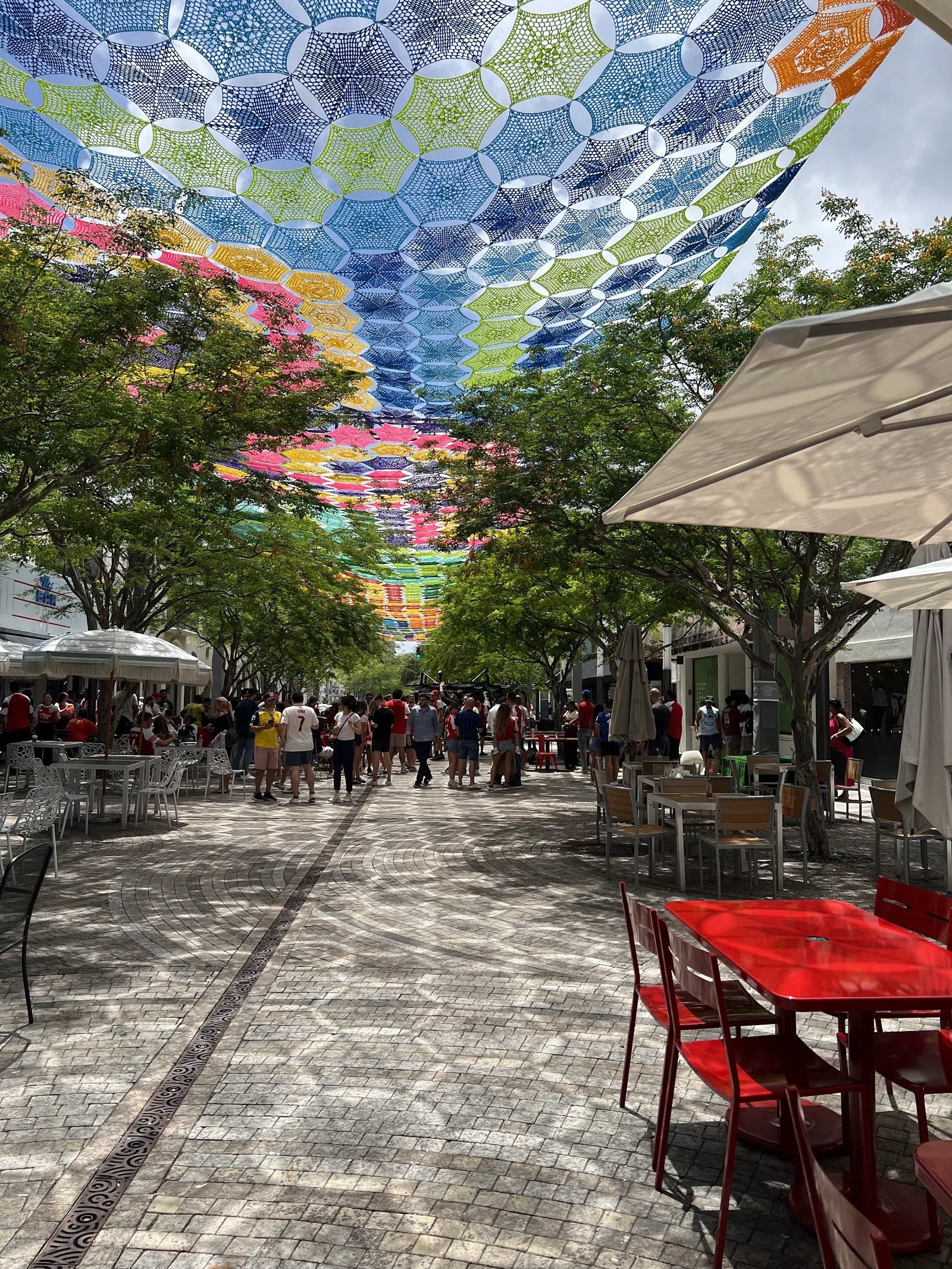 Miracle Mile & Giralda Plaza, Miami